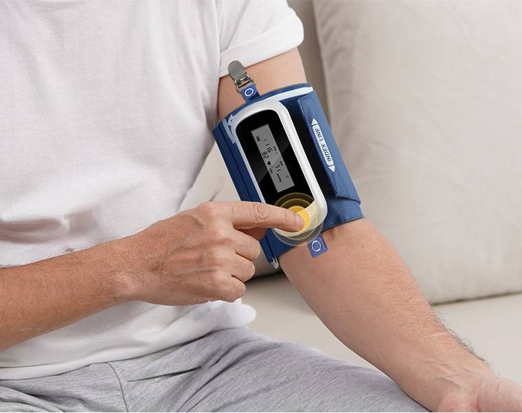 24 Hour Ambulatory Blood Pressure Monitor with PC Software ESH Validated High Accuracy Wearable One Piece Design Wellue